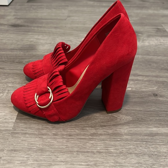 Brand new block heels - Picture 2 of 3